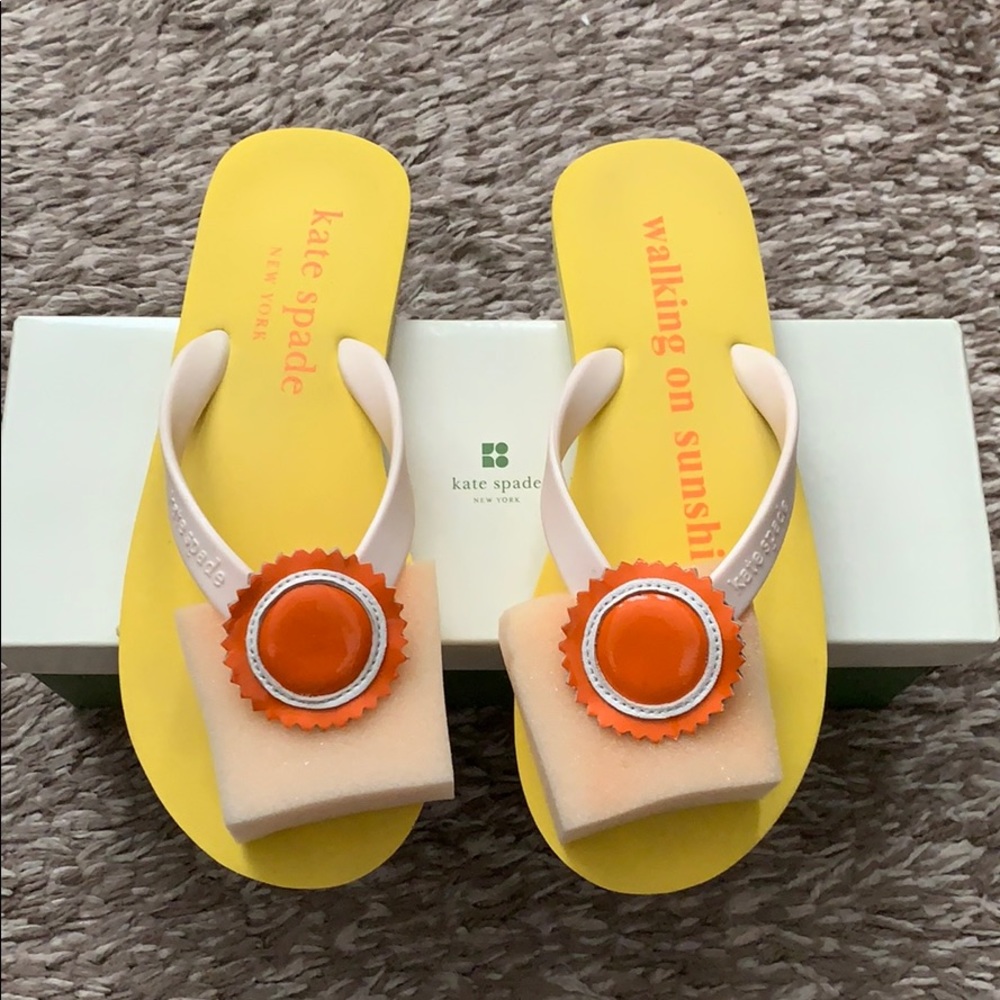 Kate Spade Beach Flip flops